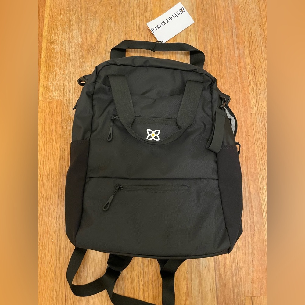 Sherpani Camden backpack NWT